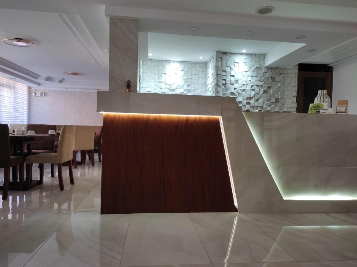 La Carolina Inn Quito Exterior photo